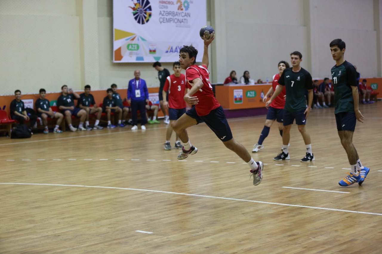 Azərbaycan çempionatına kişi həndbolçuların mübarizəsi ilə start verilib