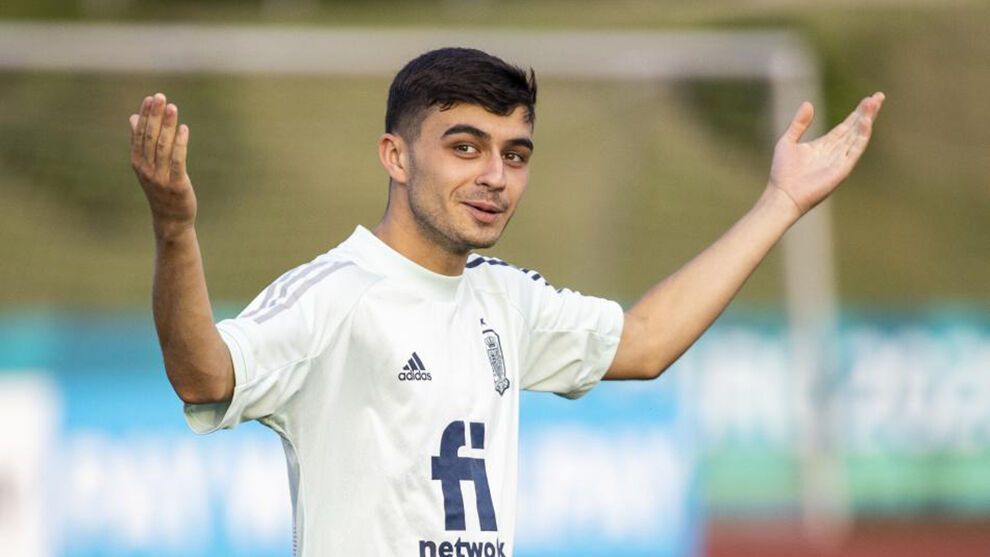 &laquo;Bərbərə deyin ki, mənim saçımı ülgüclə kəssin&raquo;