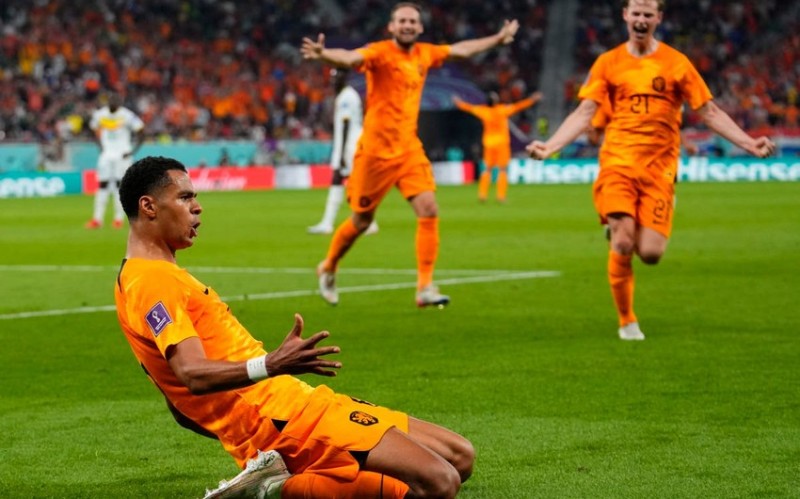 &laquo;Barselona&raquo;&nbsp;niderlandlı futbolçunu hədəfə alıb