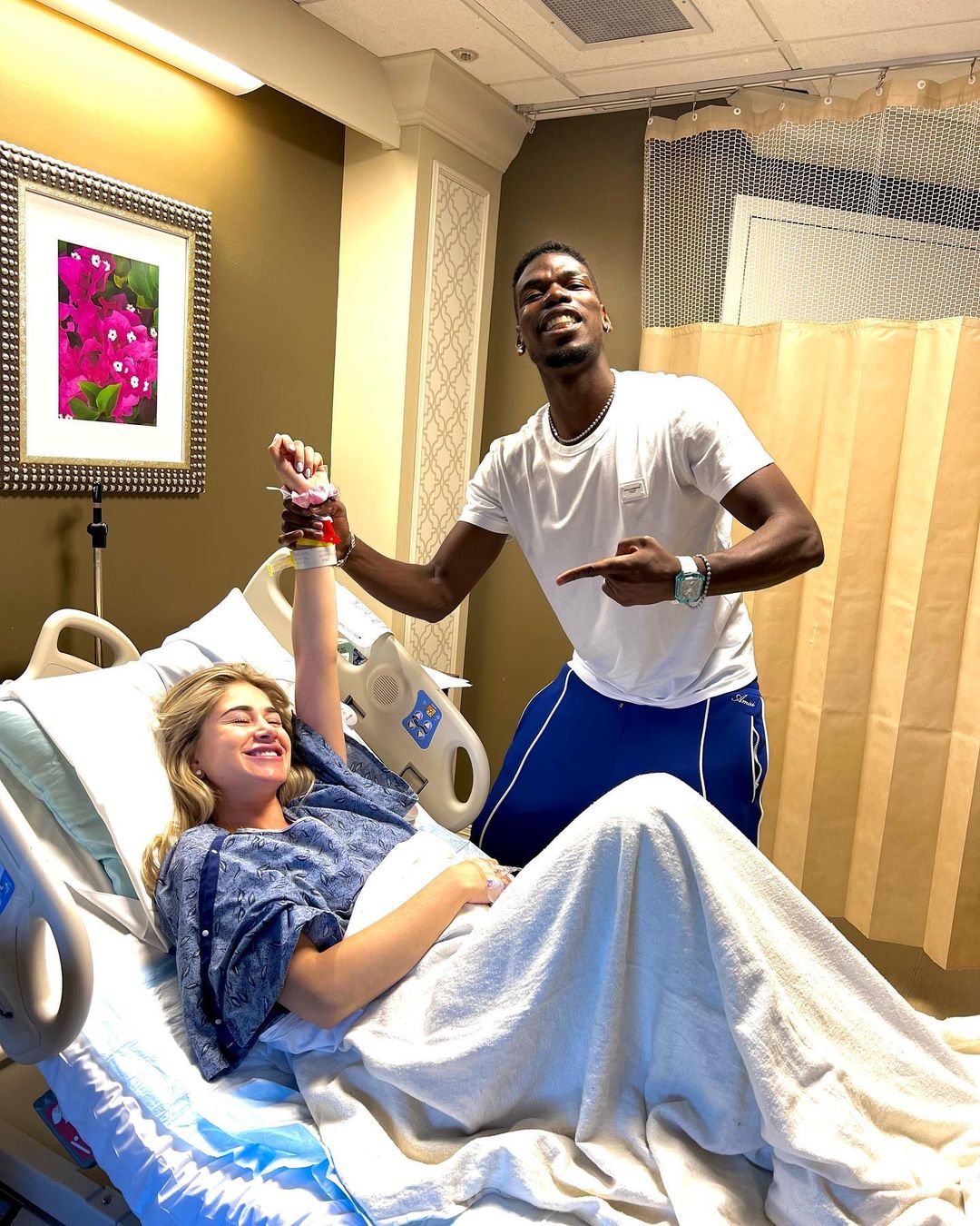 Poqba xəstəxanada sevindi