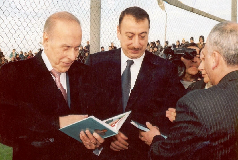 Professor Dilqəm Quliyevin 73 yaşı tamam olur