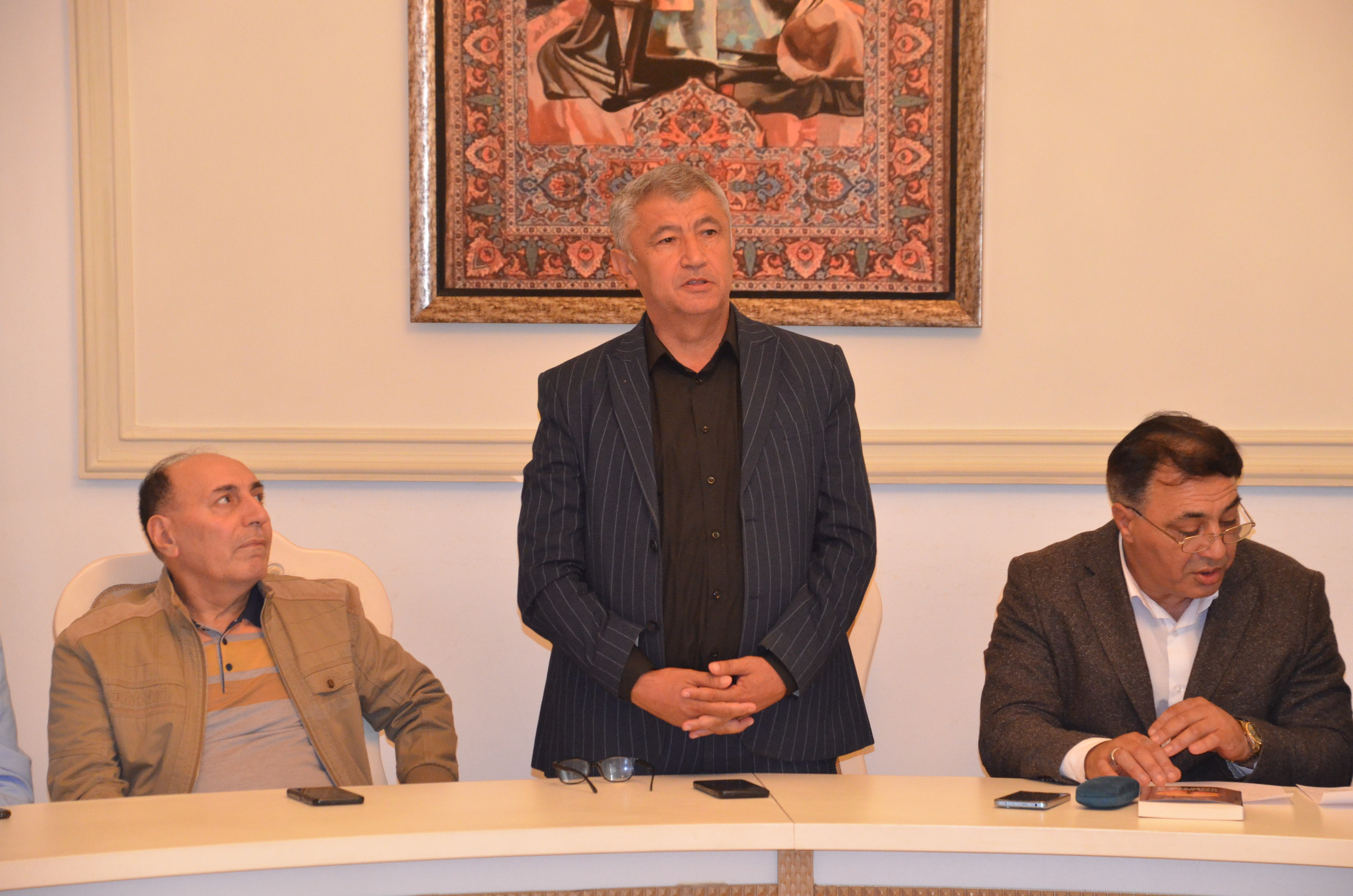 Murad Qoçuoğlunun &ldquo;Mən hər gün günəşi qarşılayıram&rdquo; kitabının təqdimatı olub - FOTO