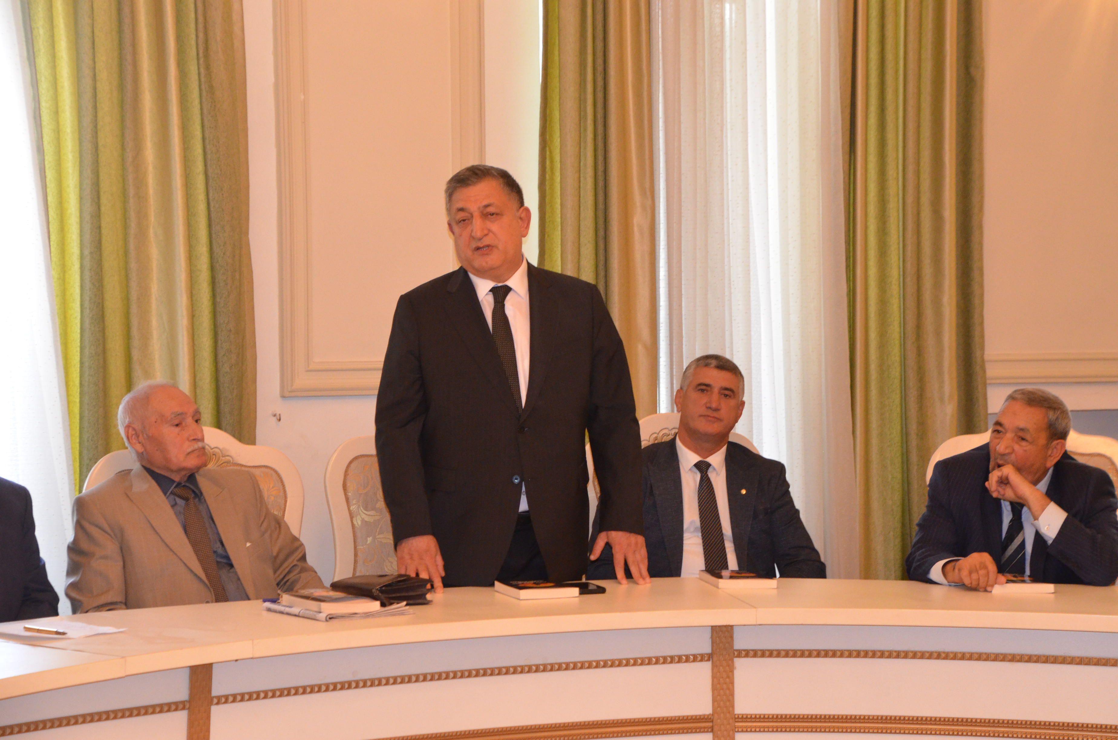 Murad Qoçuoğlunun &ldquo;Mən hər gün günəşi qarşılayıram&rdquo; kitabının təqdimatı olub - FOTO