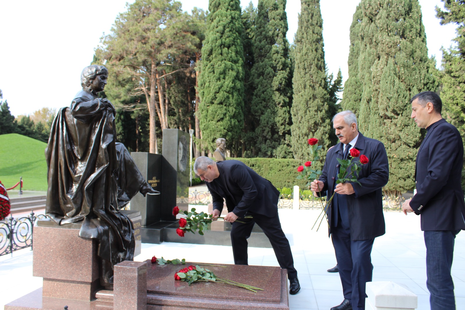 IV &ldquo;Raquf Orucov Kuboku&rdquo;: turnir təşkilatçıları Fəxri xiyabanı və Şəhidlər xiyabanını ziyarət ediblər