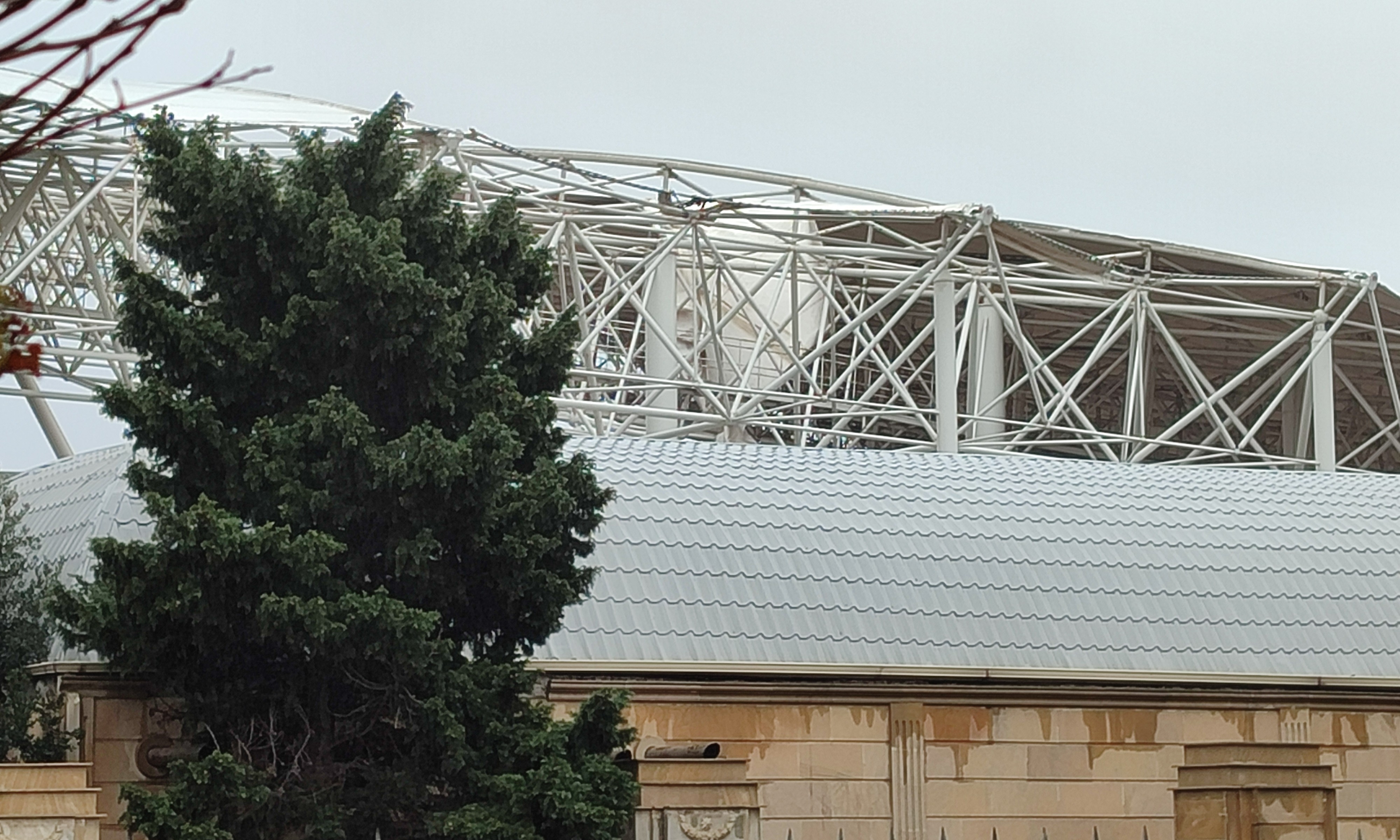 Tofiq Bəhramov adına Respublika Stadionunda bədbəxt hadisə baş verdi -&nbsp;FOTO