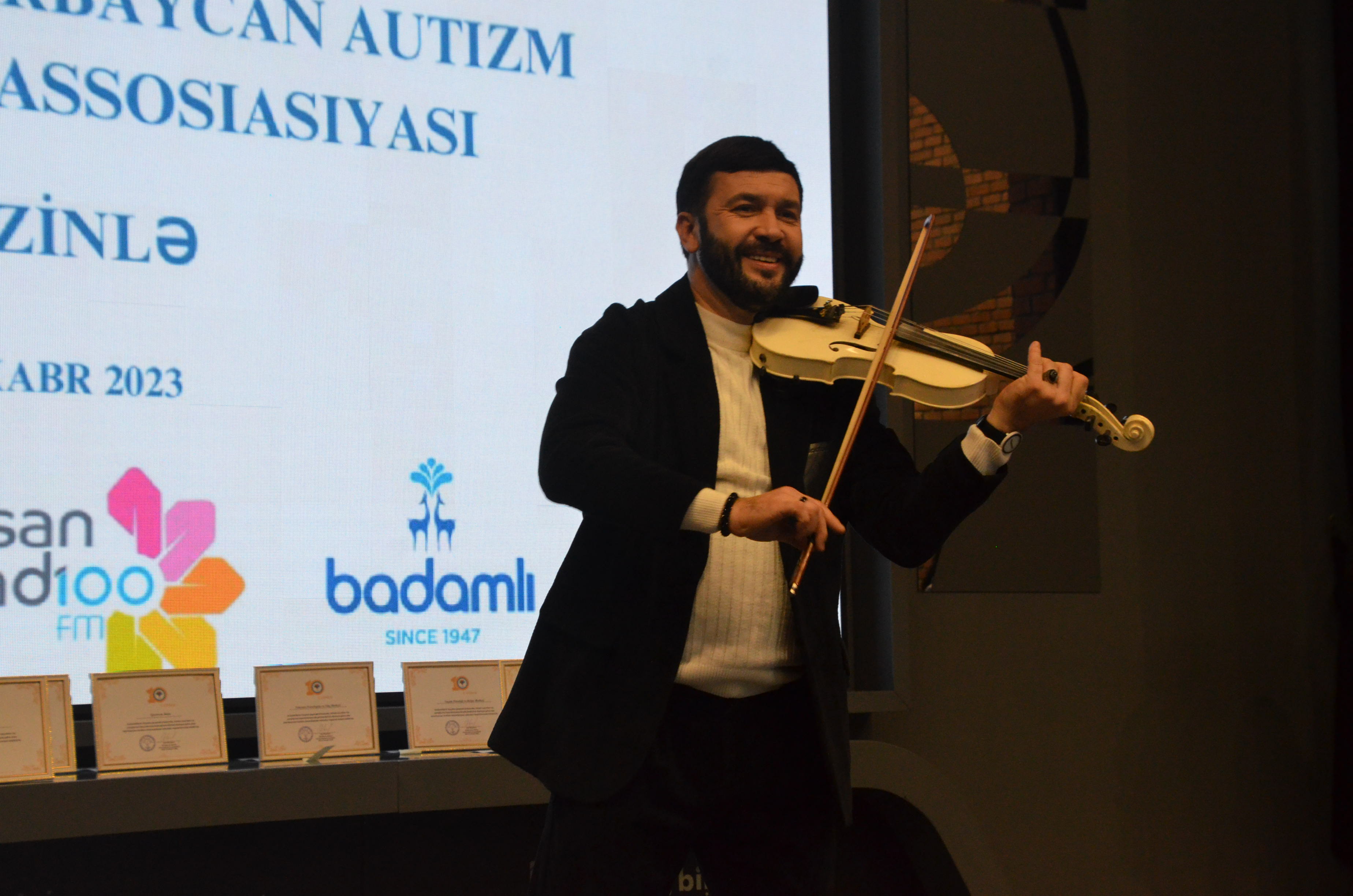 Azərbaycan Autizm Assosiasiyasının 10 illik yubileyi münasibəti ilə tədbir keçirilib - FOTO