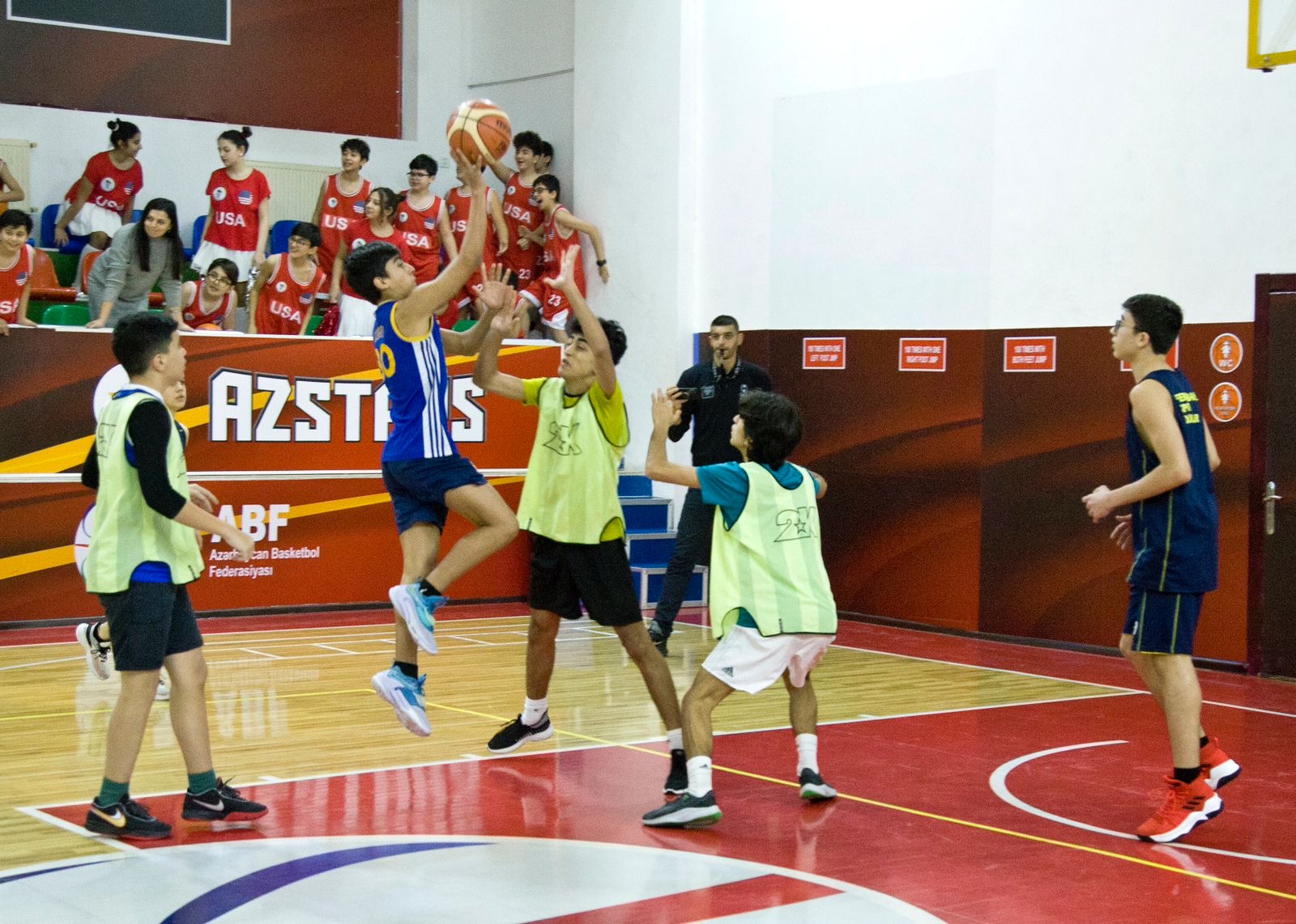 OCEP çərçivəsində məktəblilər arasında 3x3 formatında basketbol yarışı keçirilib