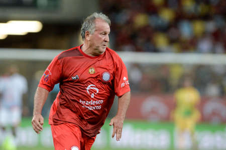 Ziko ulduzları Marakanaya toplayır