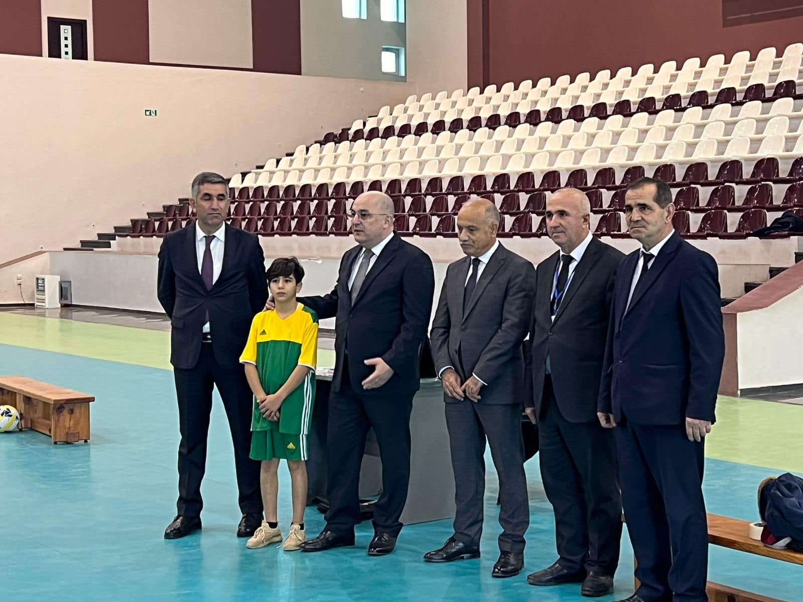 Federasiya prezidenti cənub bölgəsində voleybolçular üçün yaradılan şəriatlə maraqlanıb