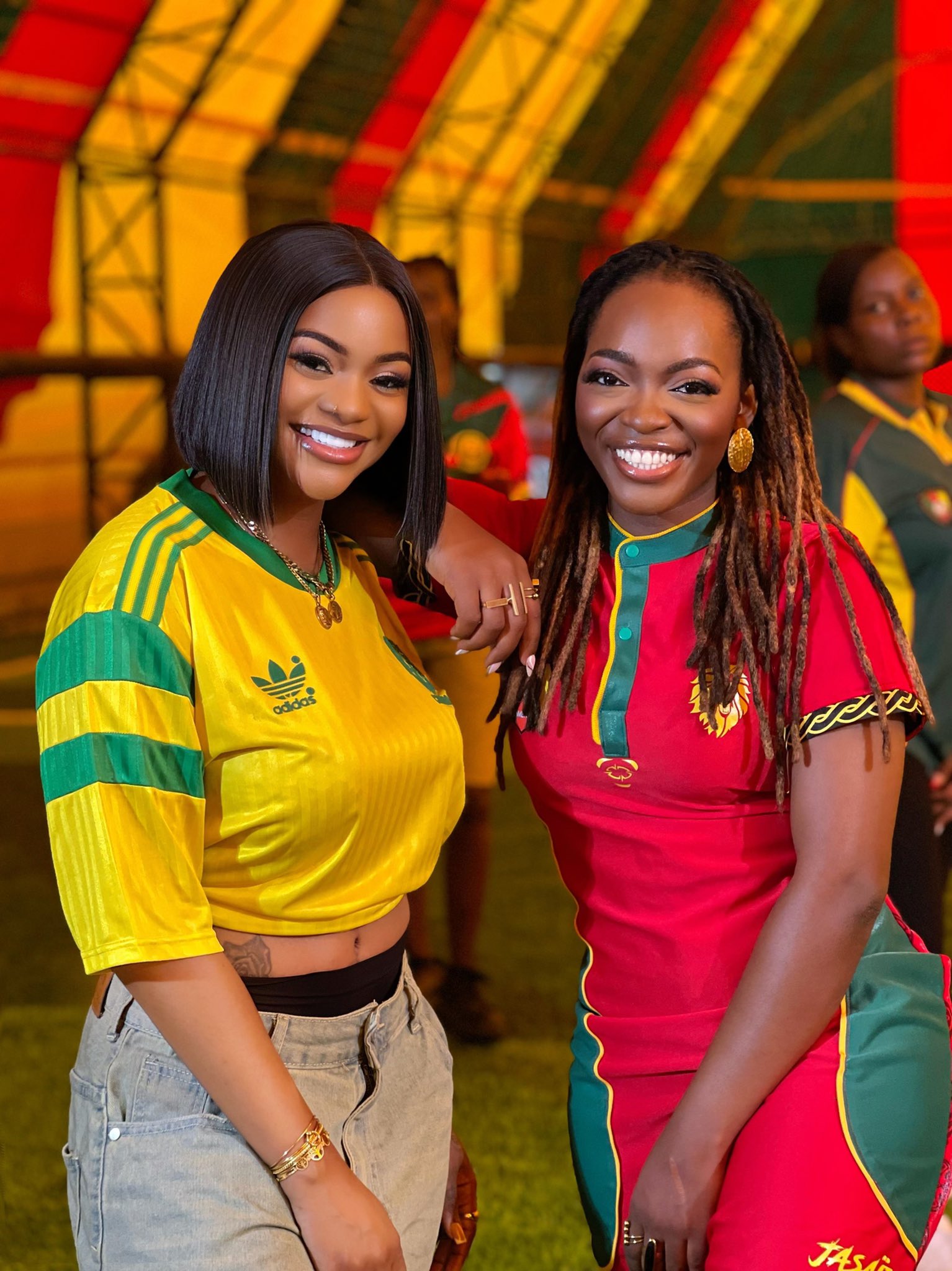 Açılış matçında bu müğənni oxuyacaq - FOTO