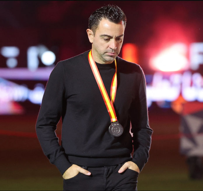 Xavi: "Azarkeşlərdən üzr istəyirəm"