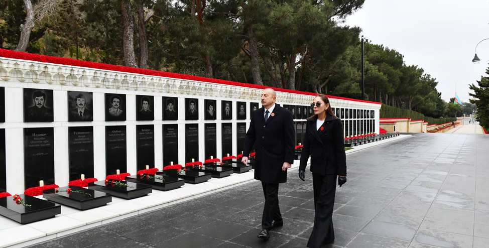 20 Yanvar şanlı tariximizə şəhidlərin qanı ilə həkk olunub