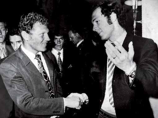 İki mundialın və iki Avropa çempionatının finalında oynamış yeganə futbolçu