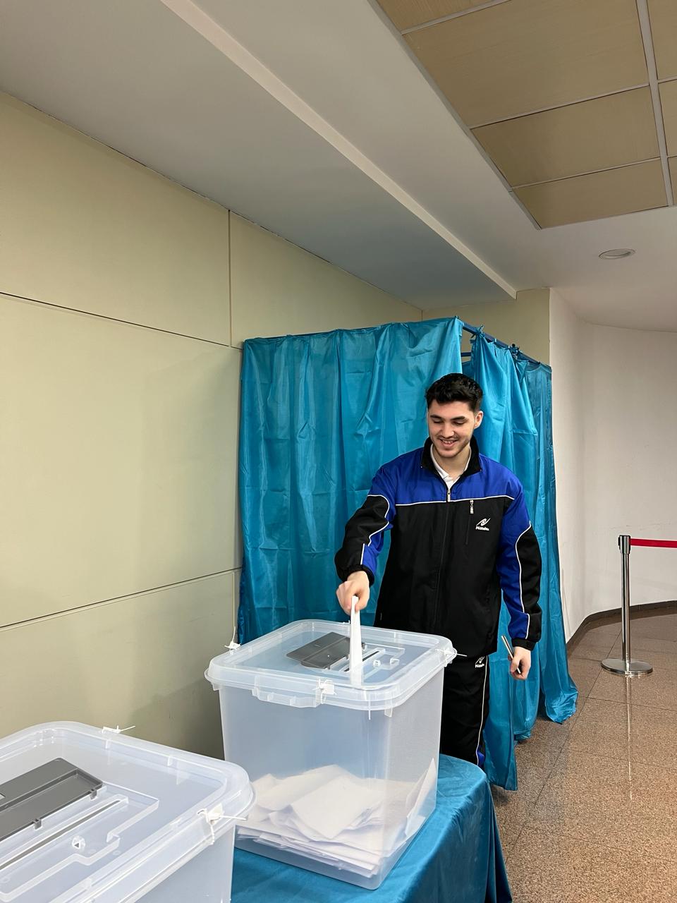 Stolüstü tennisçilərimiz prezident seçkilərində iştirak ediblər 