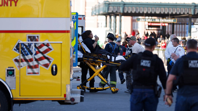 Qələbə paradında faciə baş verib