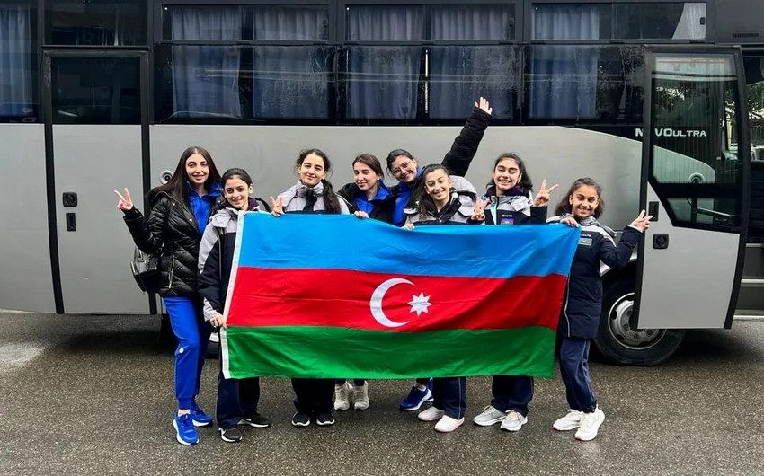 Bədii gimnastlarımız Rumıniyaya yollanıblar 