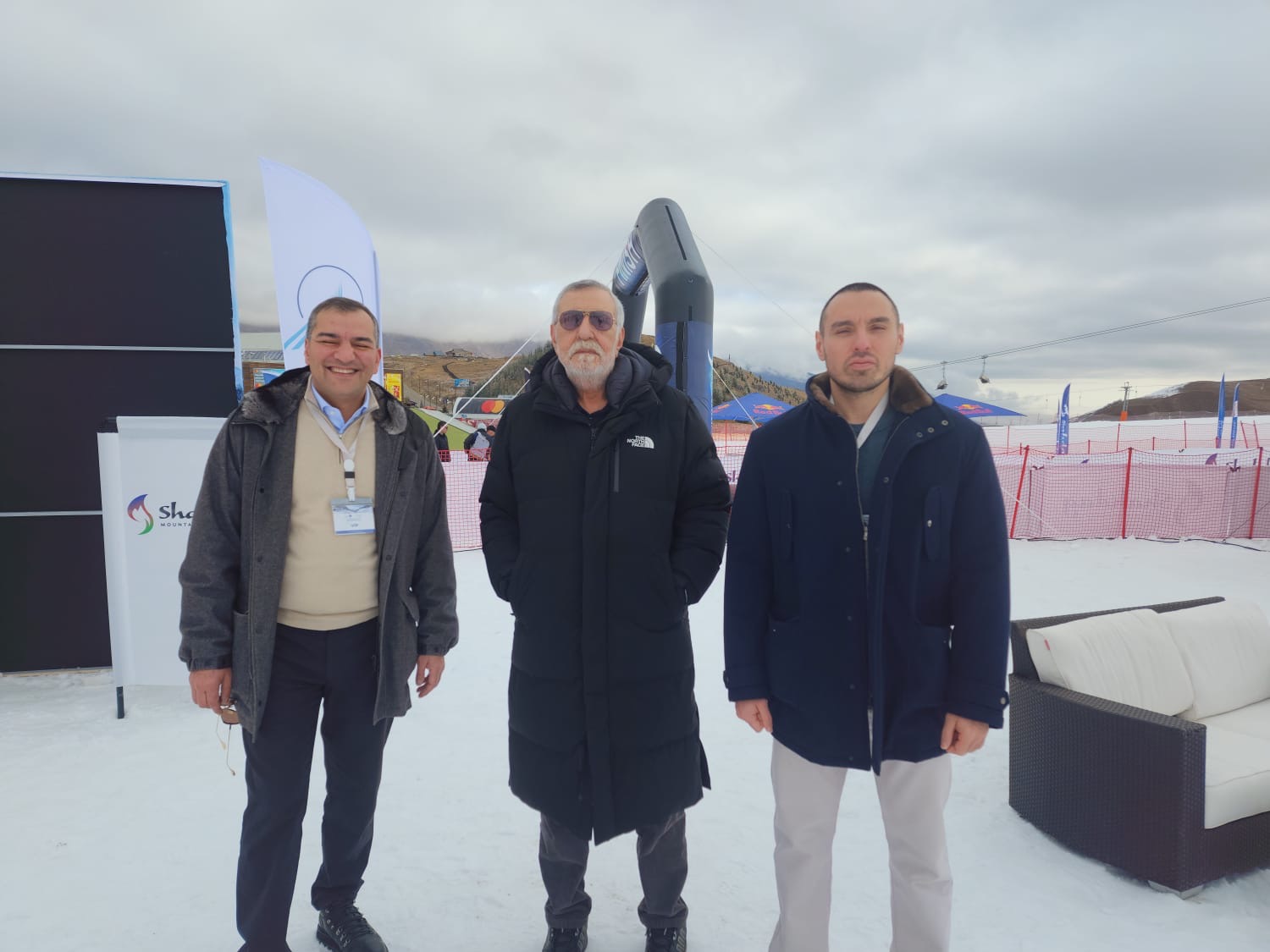 Şahdağda beynəlxalq xizək alpinizmi yarışı keçirilir