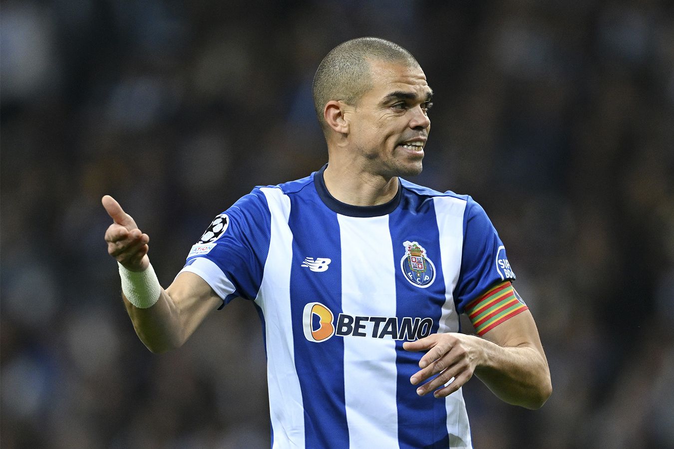 Pepe Çempionlar Liqasında ilk futbolçudur ki&hellip;