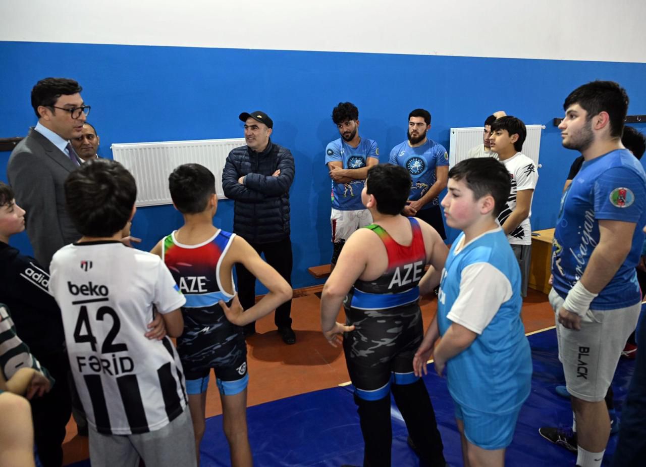Fərid Qayıbov "Alüminiumçu” İdman Evinin fəaliyyəti ilə tanış olub