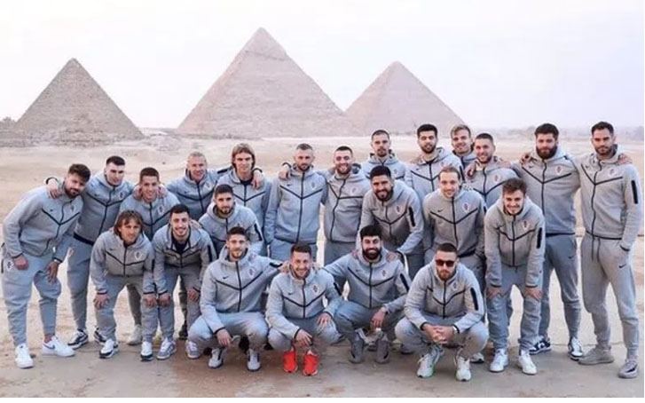 "Damalılar" piramida önündə "kvadrat" oynadılar &nbsp;- FOTO