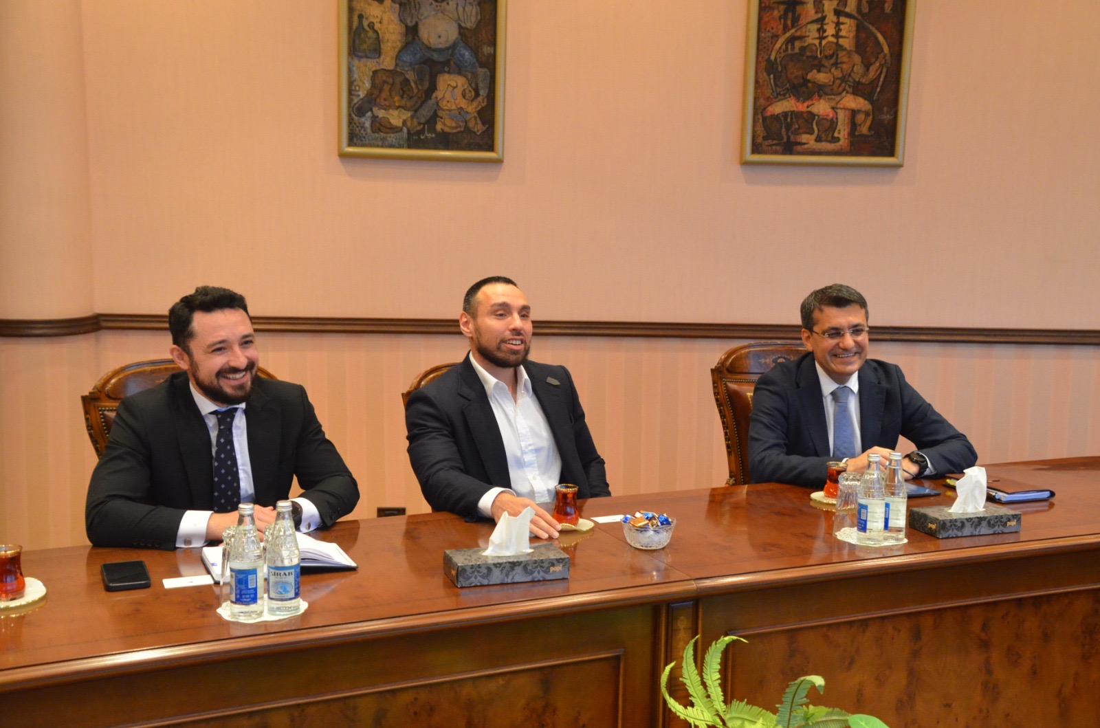 MOK-da Baham adaları Olimpiya Komitəsinin vitse-prezidenti ilə görüş olub