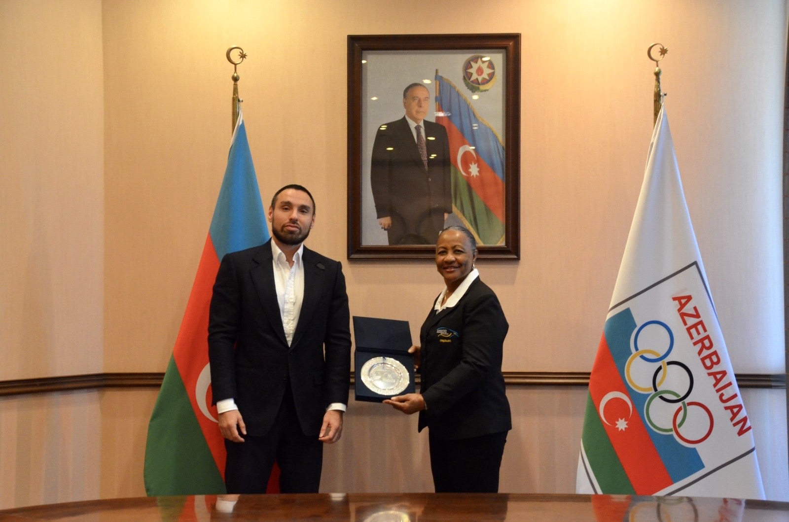 MOK-da Baham adaları Olimpiya Komitəsinin vitse-prezidenti ilə görüş olub
