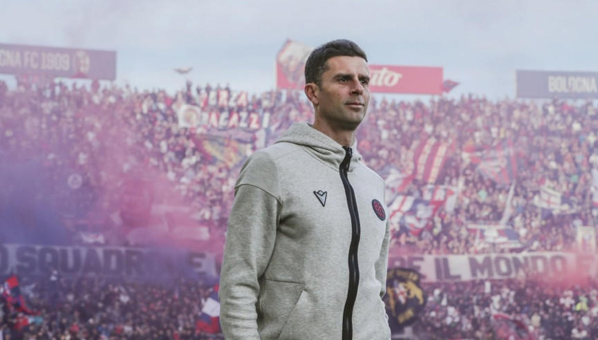 41 yaşlı baş məşqçi qərar verməyə tələsmir