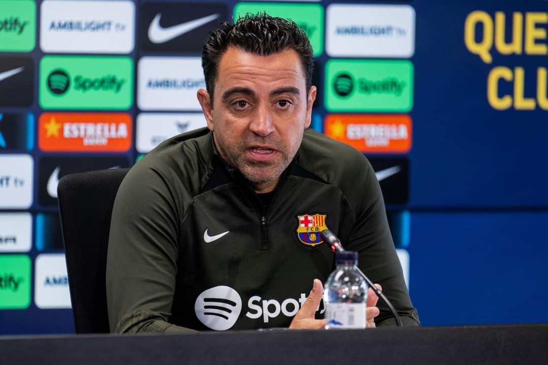 Xavi məqşçilər heyəti ilə bağlı qərarını açıqladı