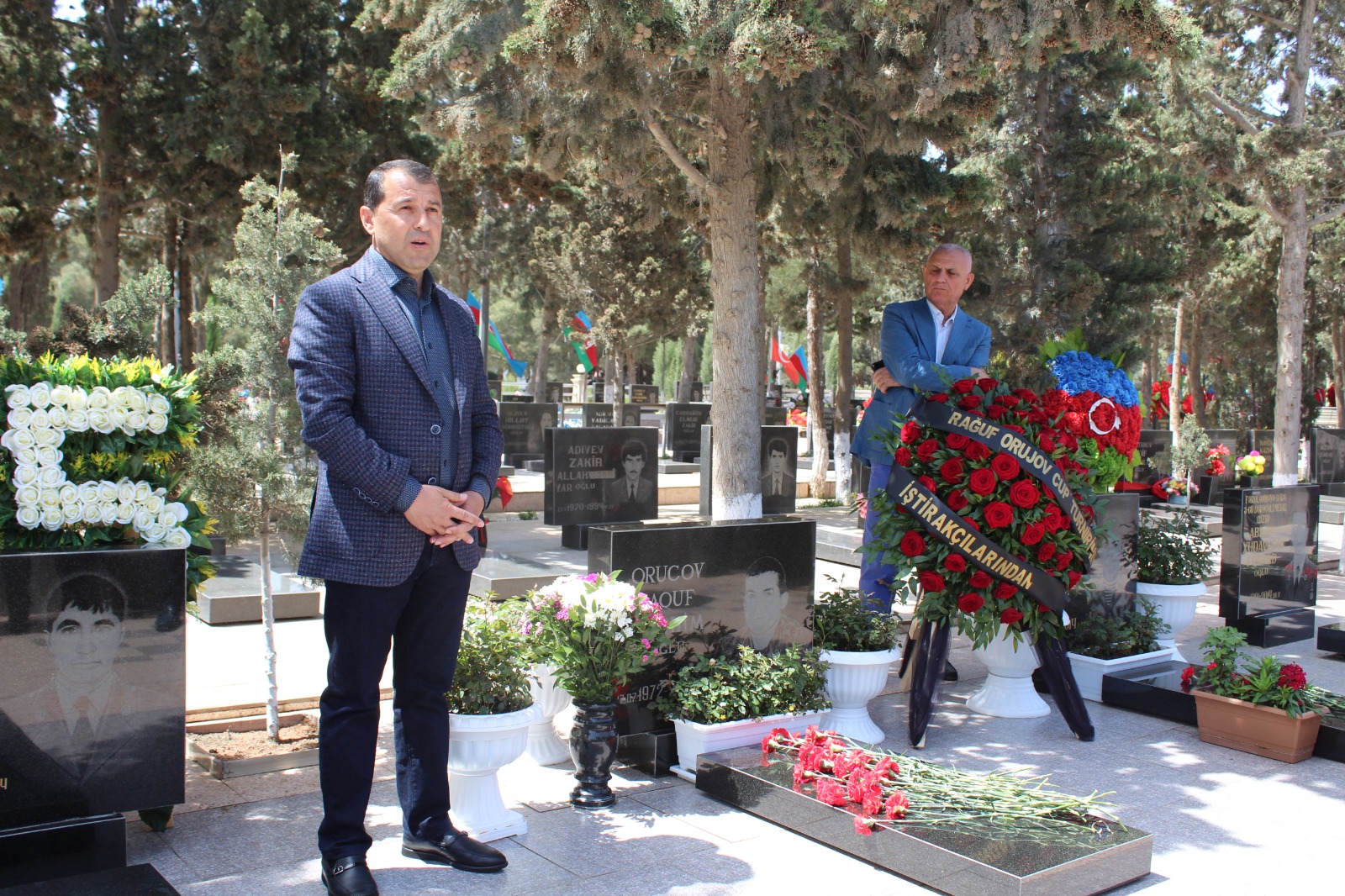 V &ldquo;Raquf Orucov Kuboku&rdquo; turnirinin təşkilatçıları Fəxri xiyabanı və Şəhidlər xiyabanını ziyarət ediblər - FOTO