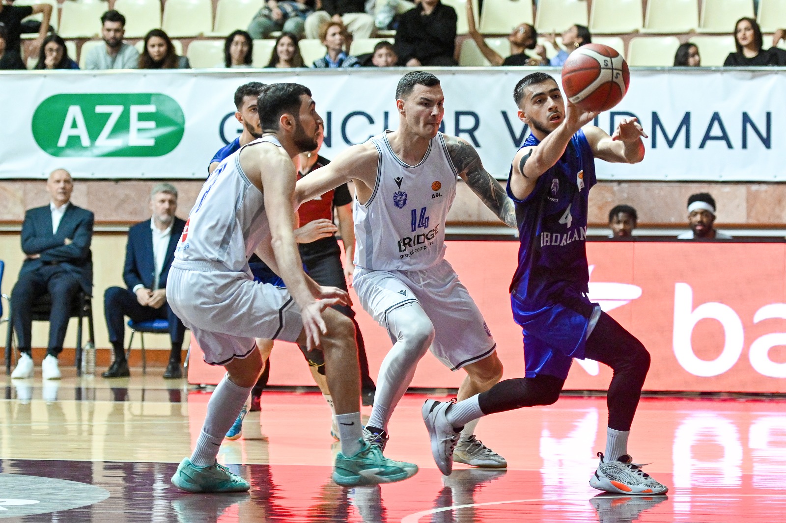 Basketbol Liqası: &quot;Sabah&quot; yarımfinalın ilk oyununda qələbə qazandı