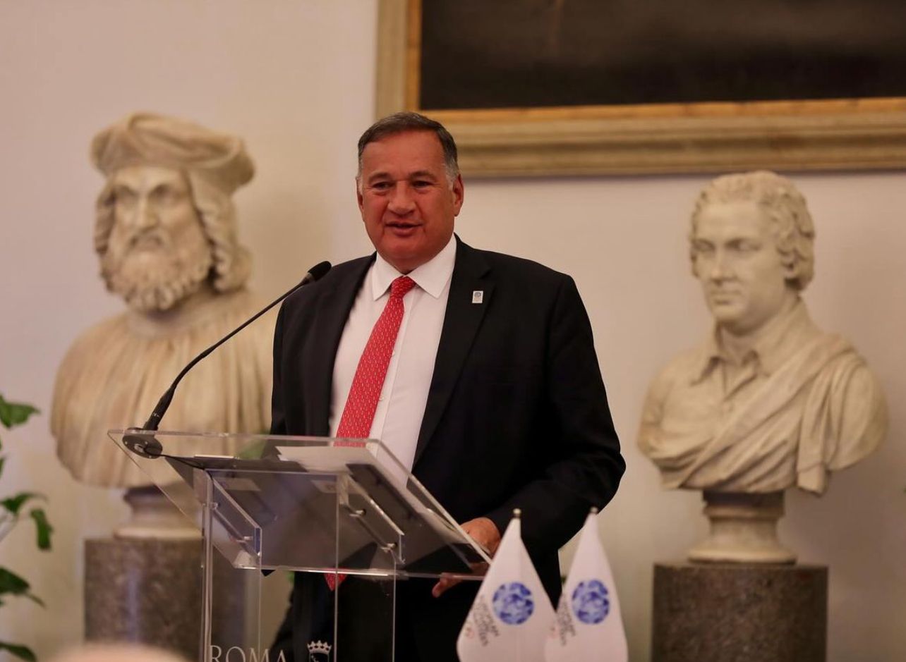 İstanbulun IV Avropa Oyunlarına ev sahibliyi etməsi ilə bağlı imzalanma mərasimi keçirilib