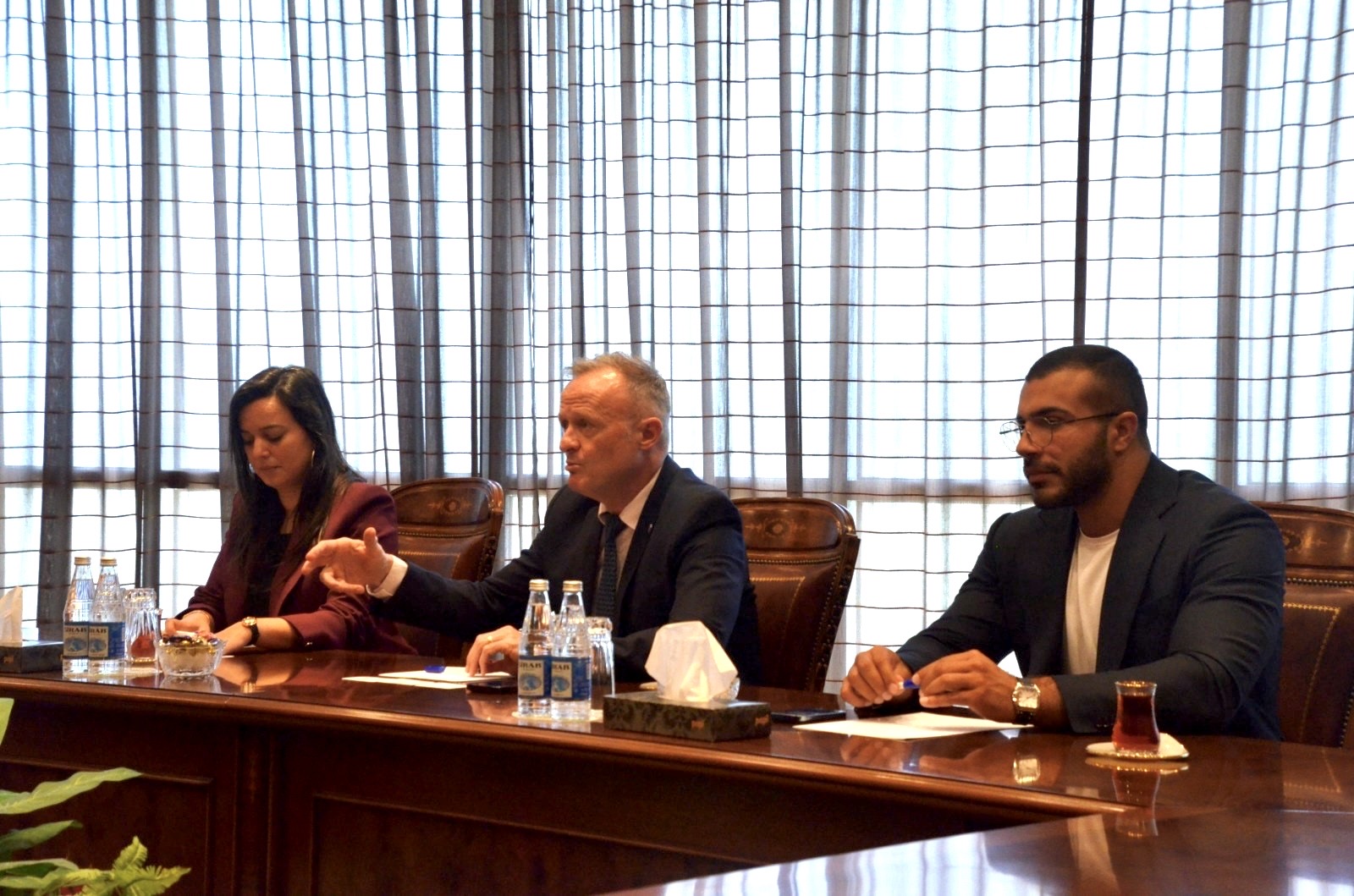 MOK-da Beynəlxalq Məktəb İdman Federasiyasının rəsmiləri ilə görüş keçirilib