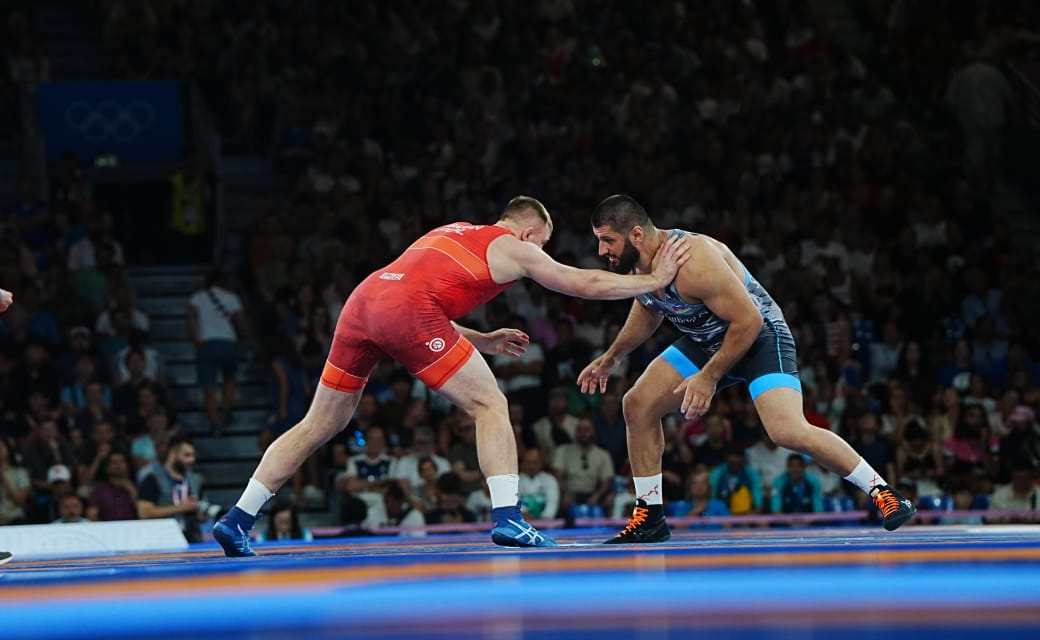 Sərbəst güləşçimiz Paris-2024-ün bürünc medalına sahib çıxdı 