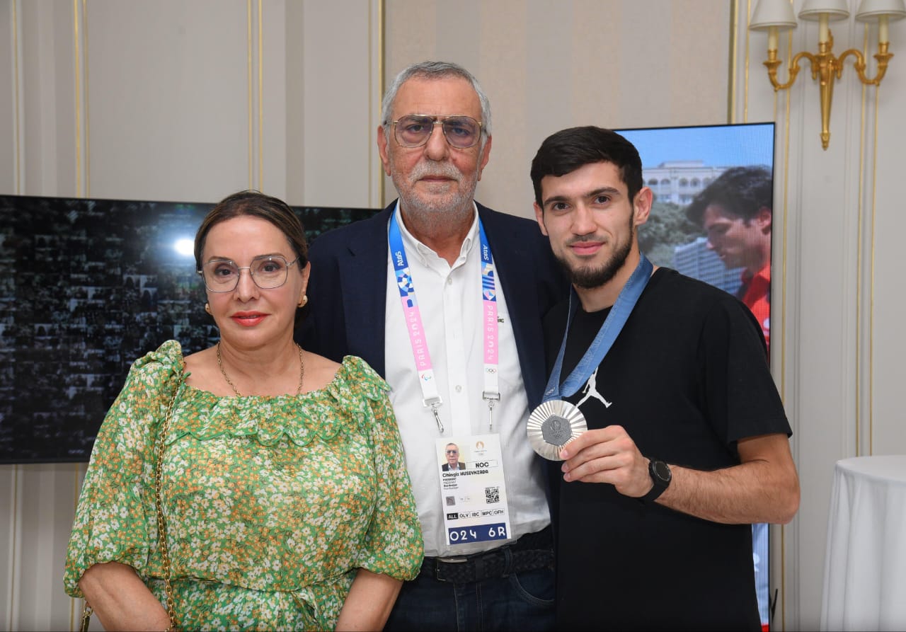 “Azərbaycan Olimpiya Evi”ndə XXXIII Yay Olimpiya Oyunlarında medal qazanmış idmançılarımızla görüş olub