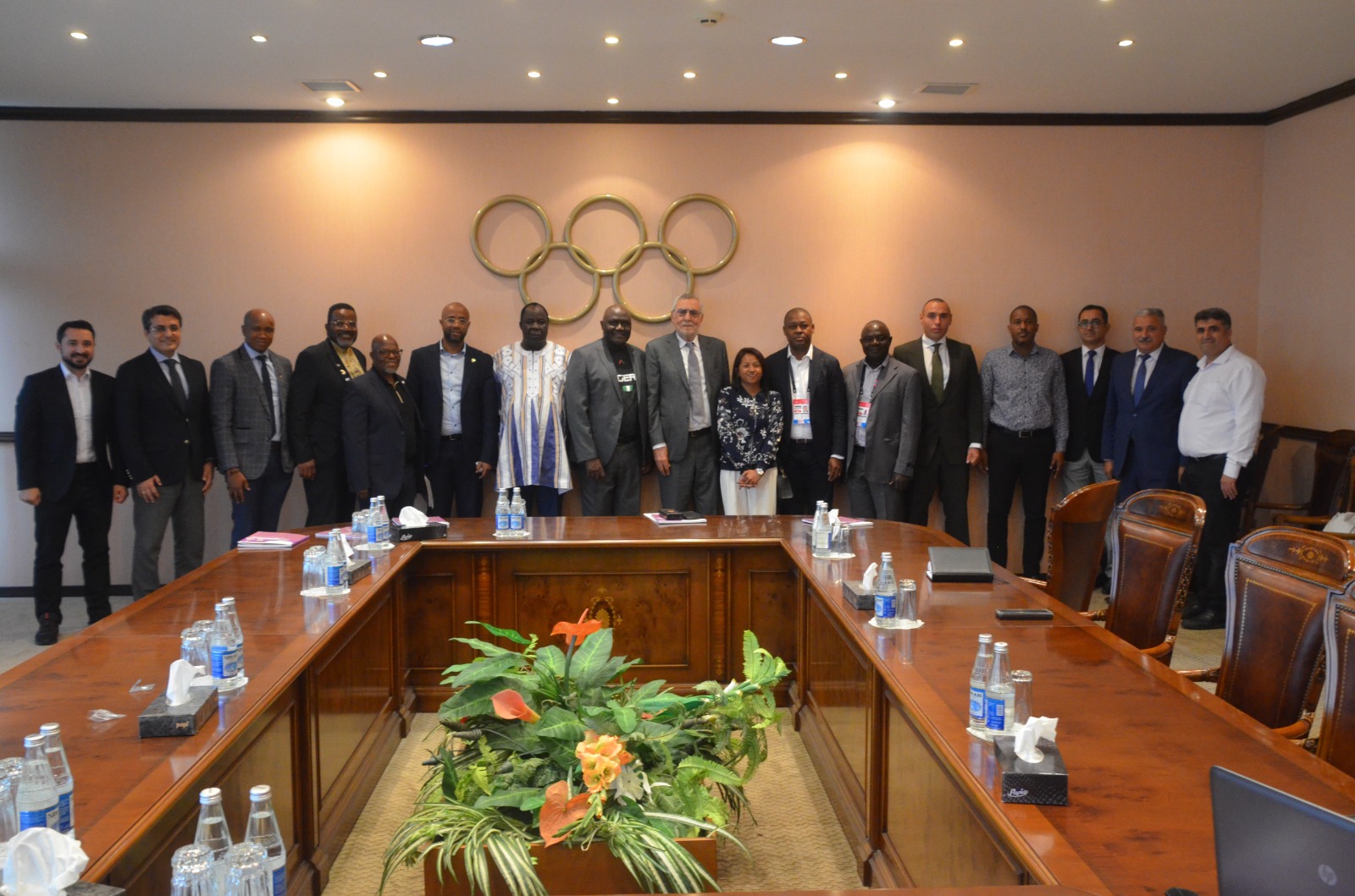 MOK-da Afrika Milli Olimpiya komitələrinin rəsmiləri ilə görüş keçirilib 