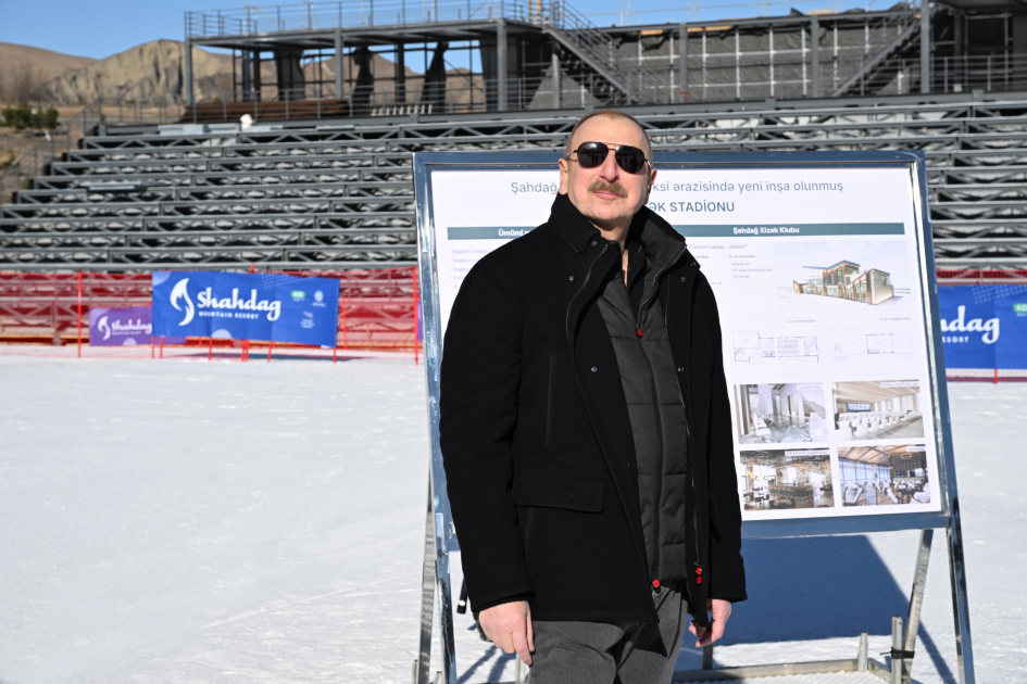 Prezident İlham Əliyev Şahdağ Turizm Kompleksində yerləşən “Lakeside” hotelində aparılmış işlərlə və “Xizək klubu” binasının tikintisi ilə tanış olub