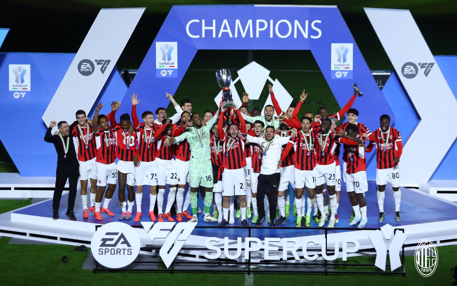"Milan" tarixində 8-ci dəfə İtaliya Superkubokunun qalibi oldu - FOTO