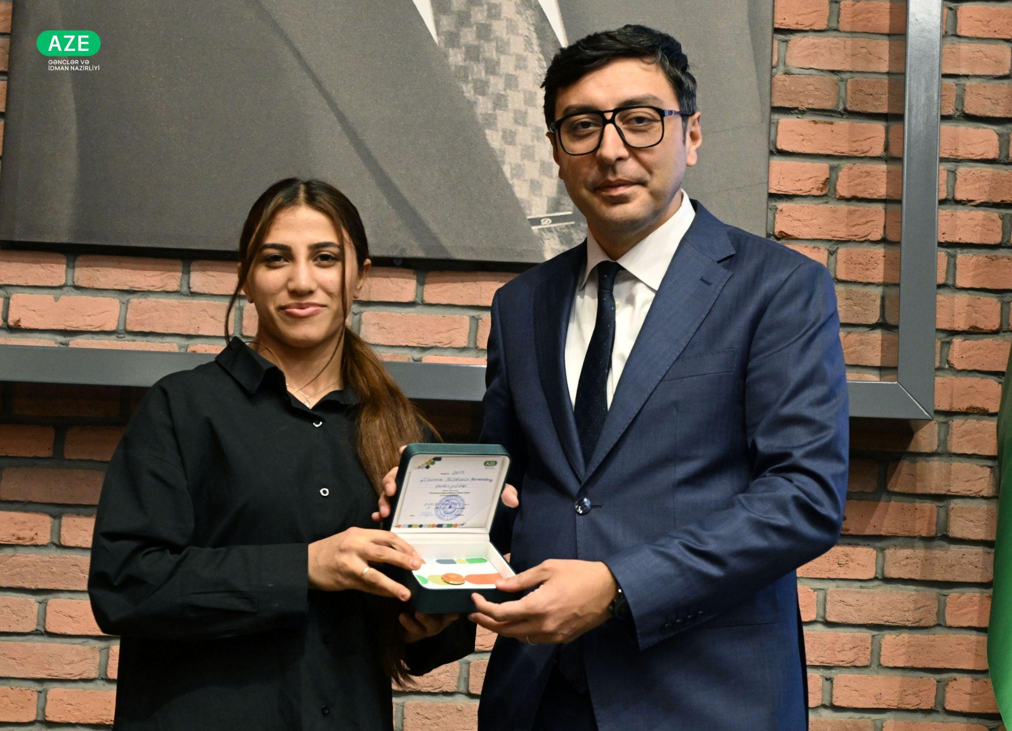 Ötən ay beynəlxalq yarışlarda uğurla çıxış etmiş idmançılarla görüş olub