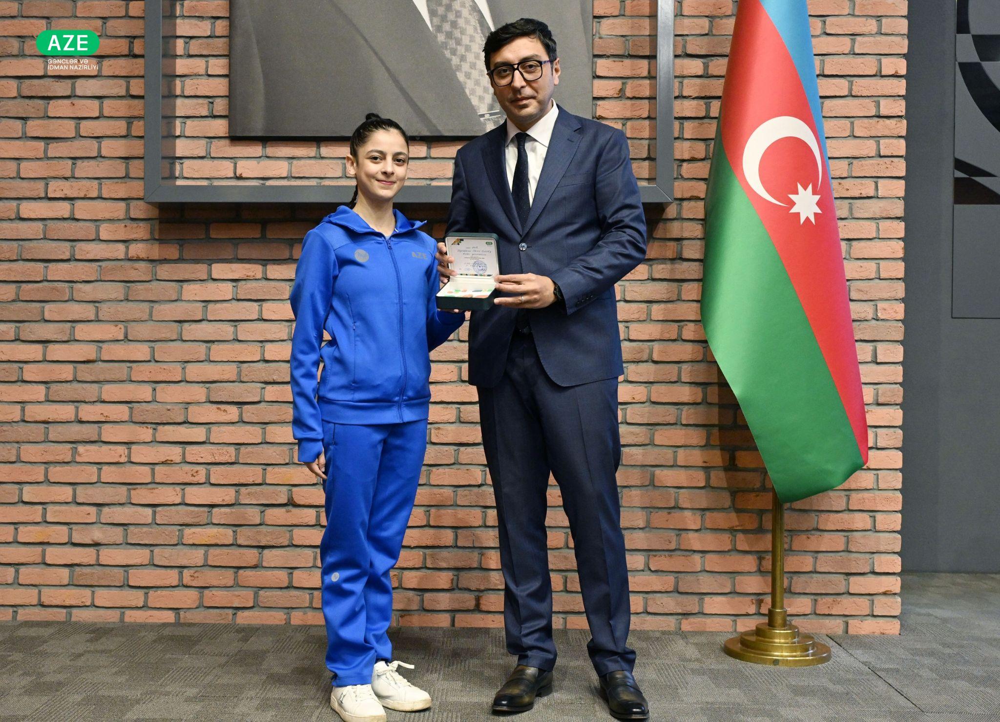 Ötən ay beynəlxalq yarışlarda uğurla çıxış etmiş idmançılarla görüş olub