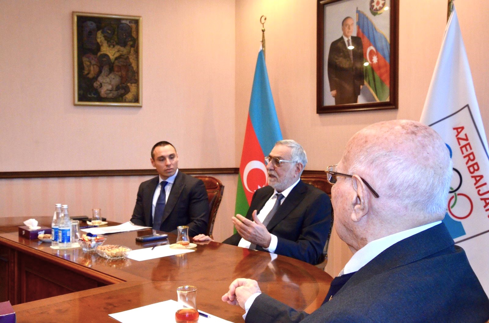 MOK-un İcraiyyə Komitəsinin yeni tərkibdə növbəti iclası keçirilib