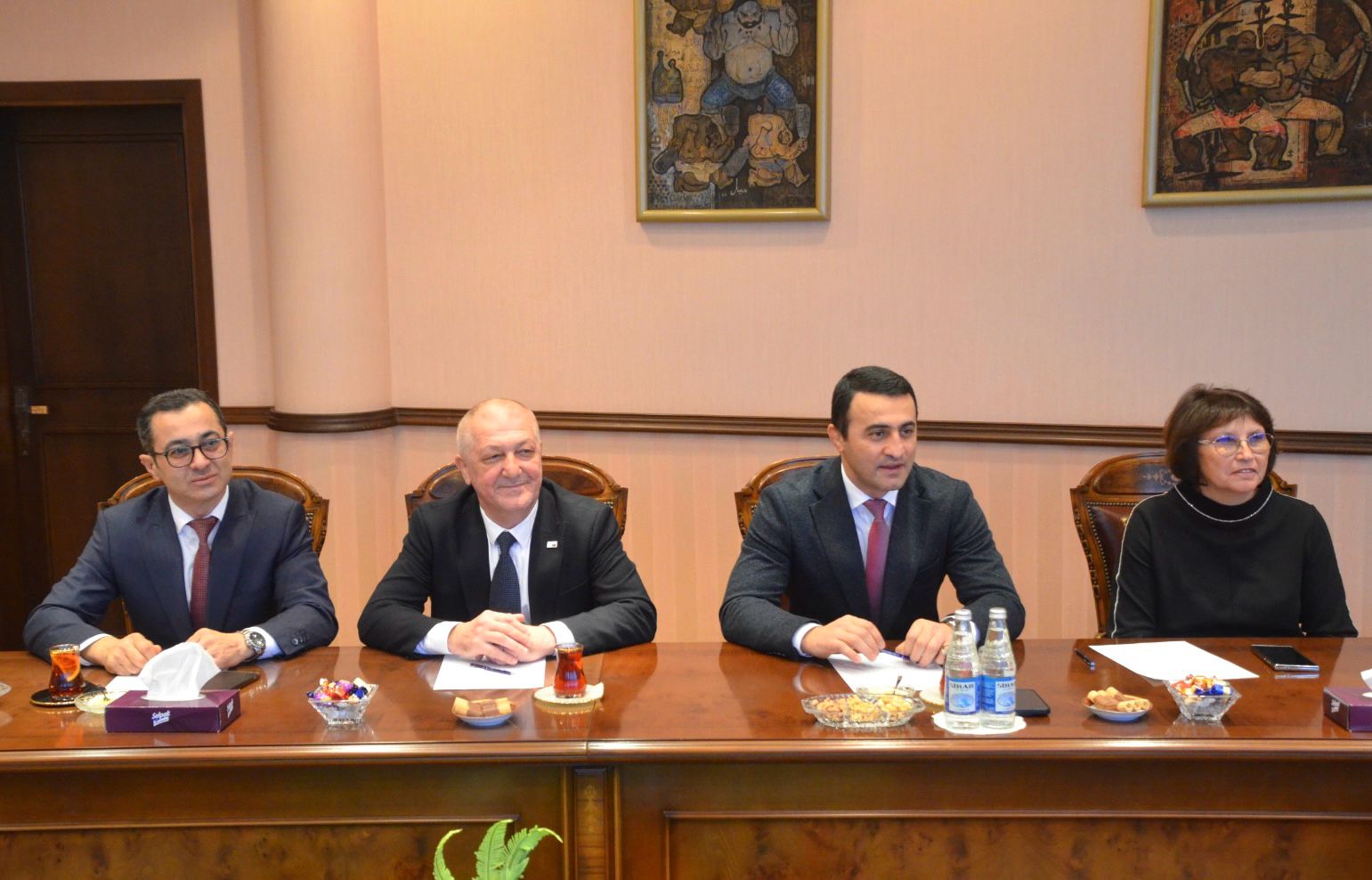 MOK-un İcraiyyə Komitəsinin yeni tərkibdə növbəti iclası keçirilib