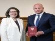 Döyüşçü fəlsəfə doktoru oldu