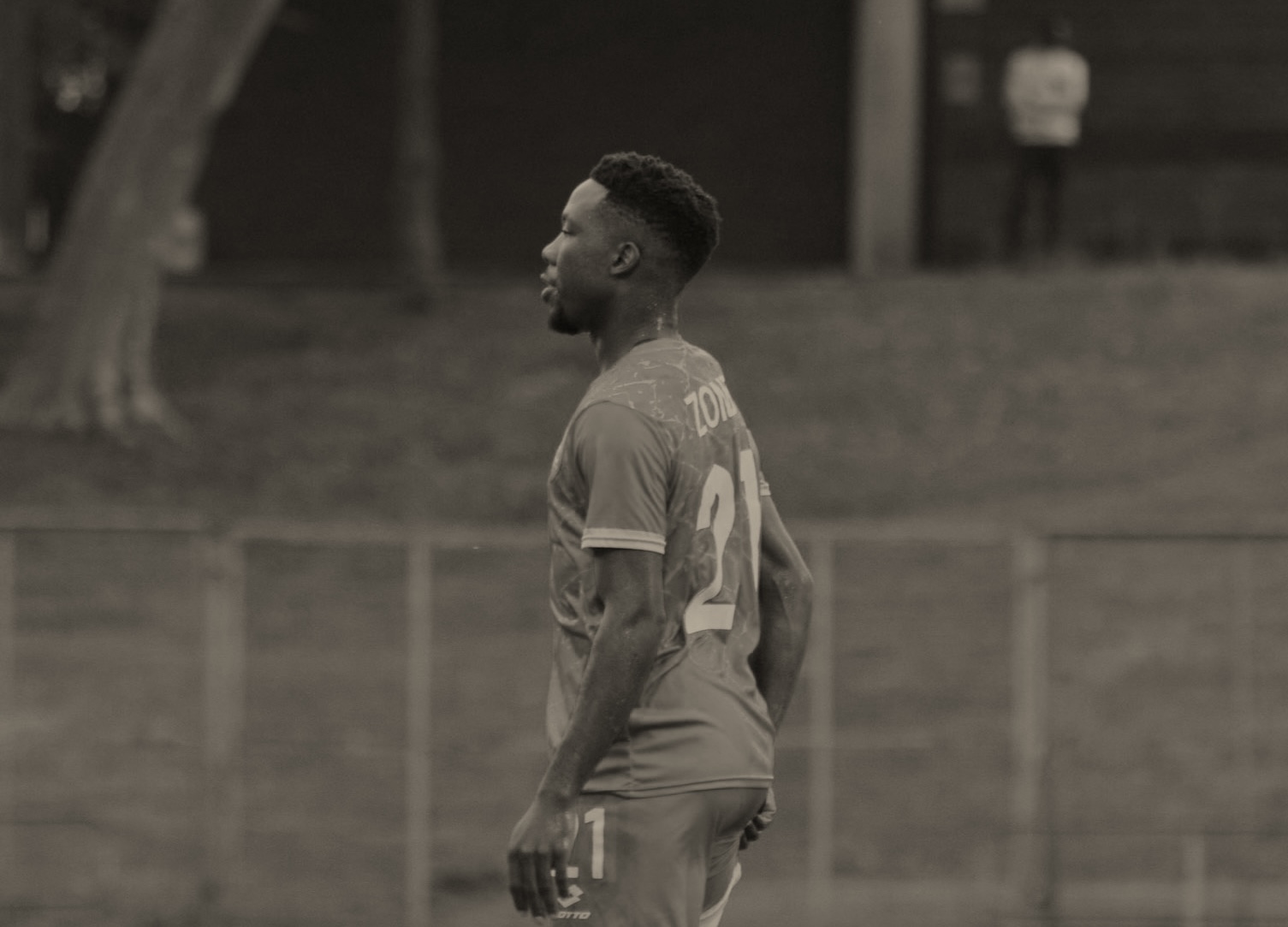 Afrikalı futbolçunun həyatını xilas edə bilmədilər