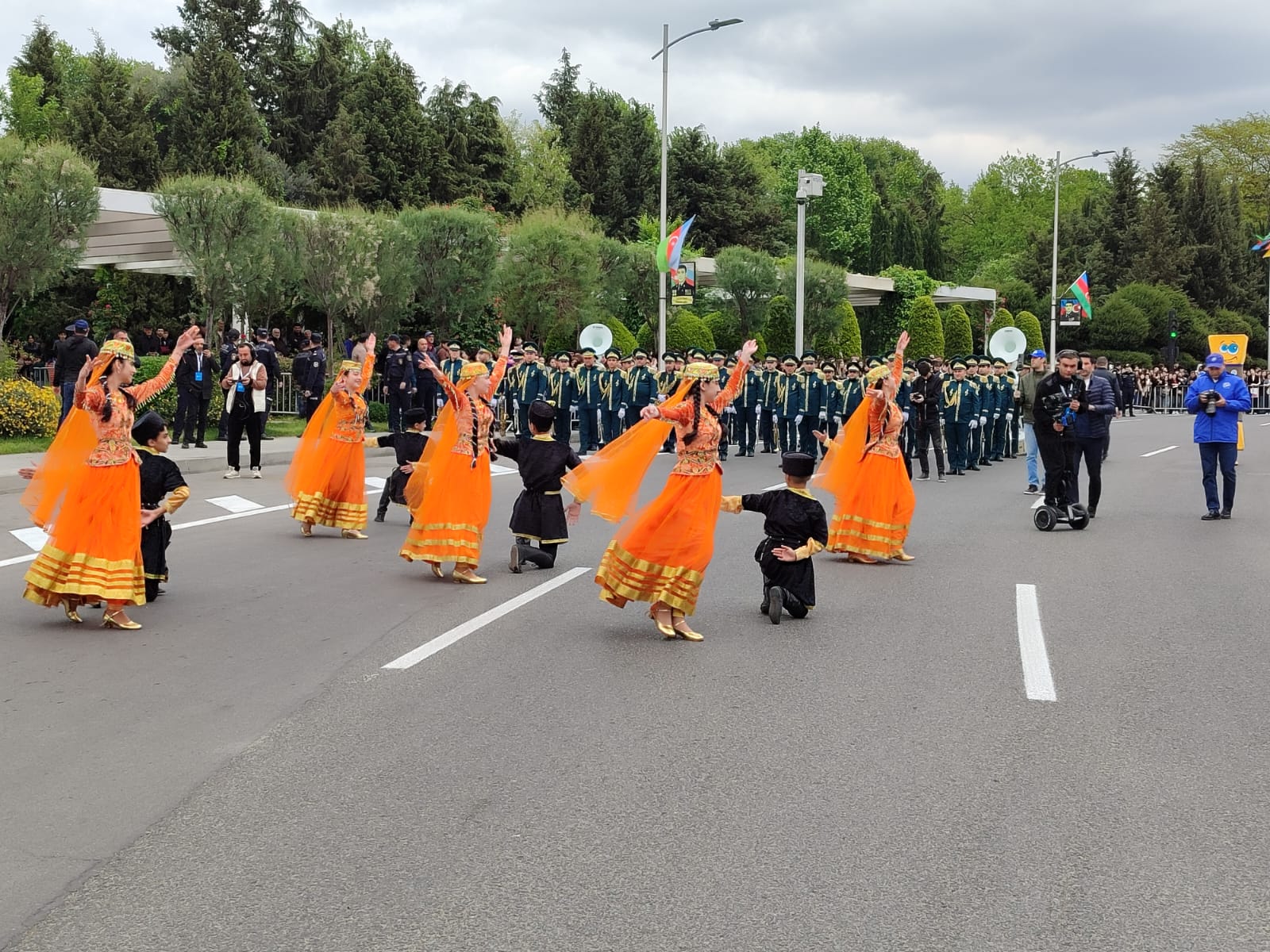 “Prezident Kuboku-2025” beynəlxalq reqatasının iştirakçı ölkələrinin möhtəşəm paradı keçirilib - FOTO