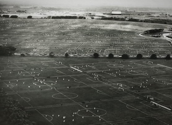 Eyni vaxtda 111 futbol matçı - Bir şəklin tarixçəsi&nbsp;