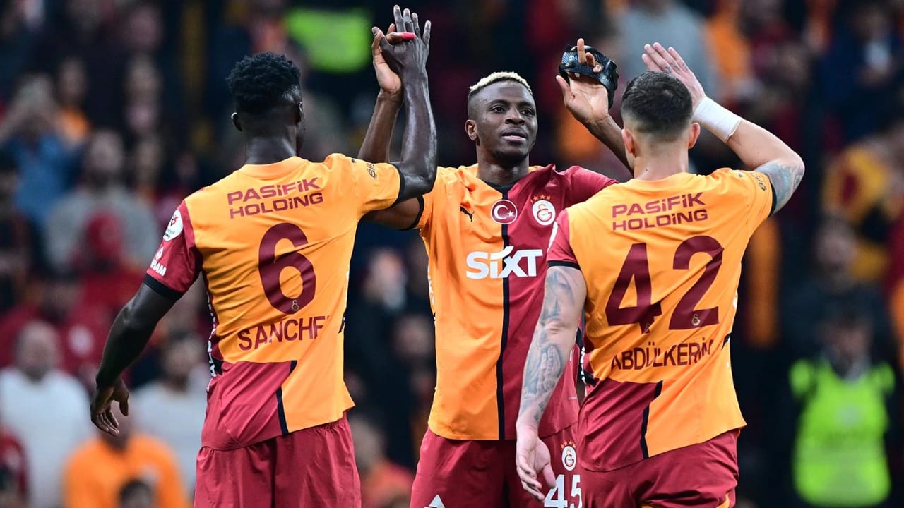 Osimhen transferinə "Qalatasaray" da qoşuldu