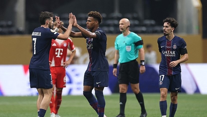 Parislilər "alman maşını"nı sıradan çıxardı