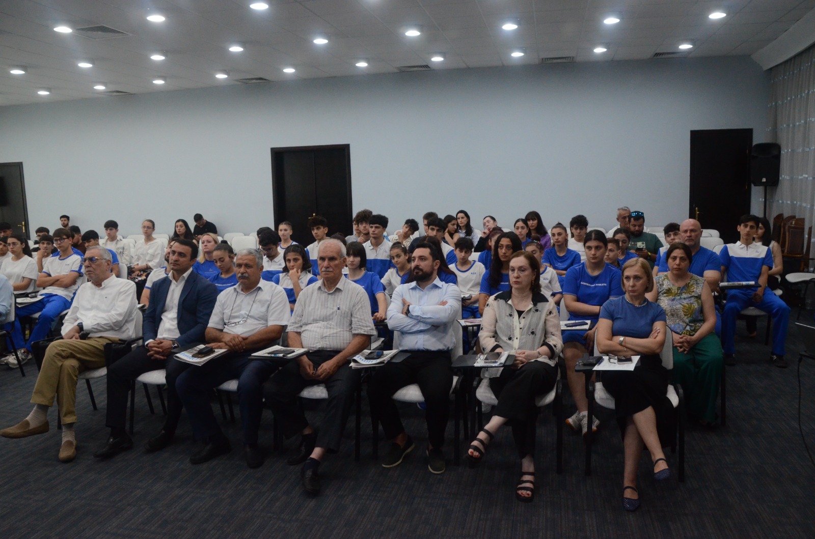 MOK-da XVIII Avropa Gənclər Olimpiya Festivalında ölkəmizi təmsil edəcək komandamızla görüş olub - FOTO