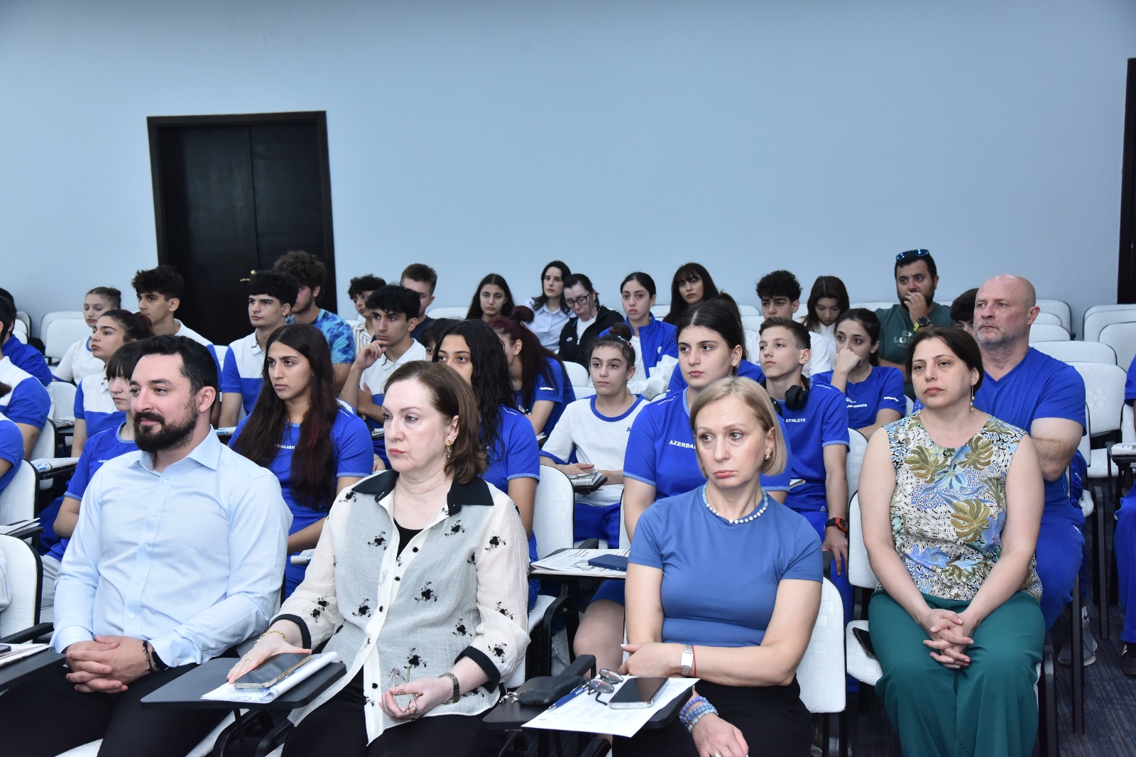 MOK-da XVIII Avropa Gənclər Olimpiya Festivalında ölkəmizi təmsil edəcək komandamızla görüş olub - FOTO