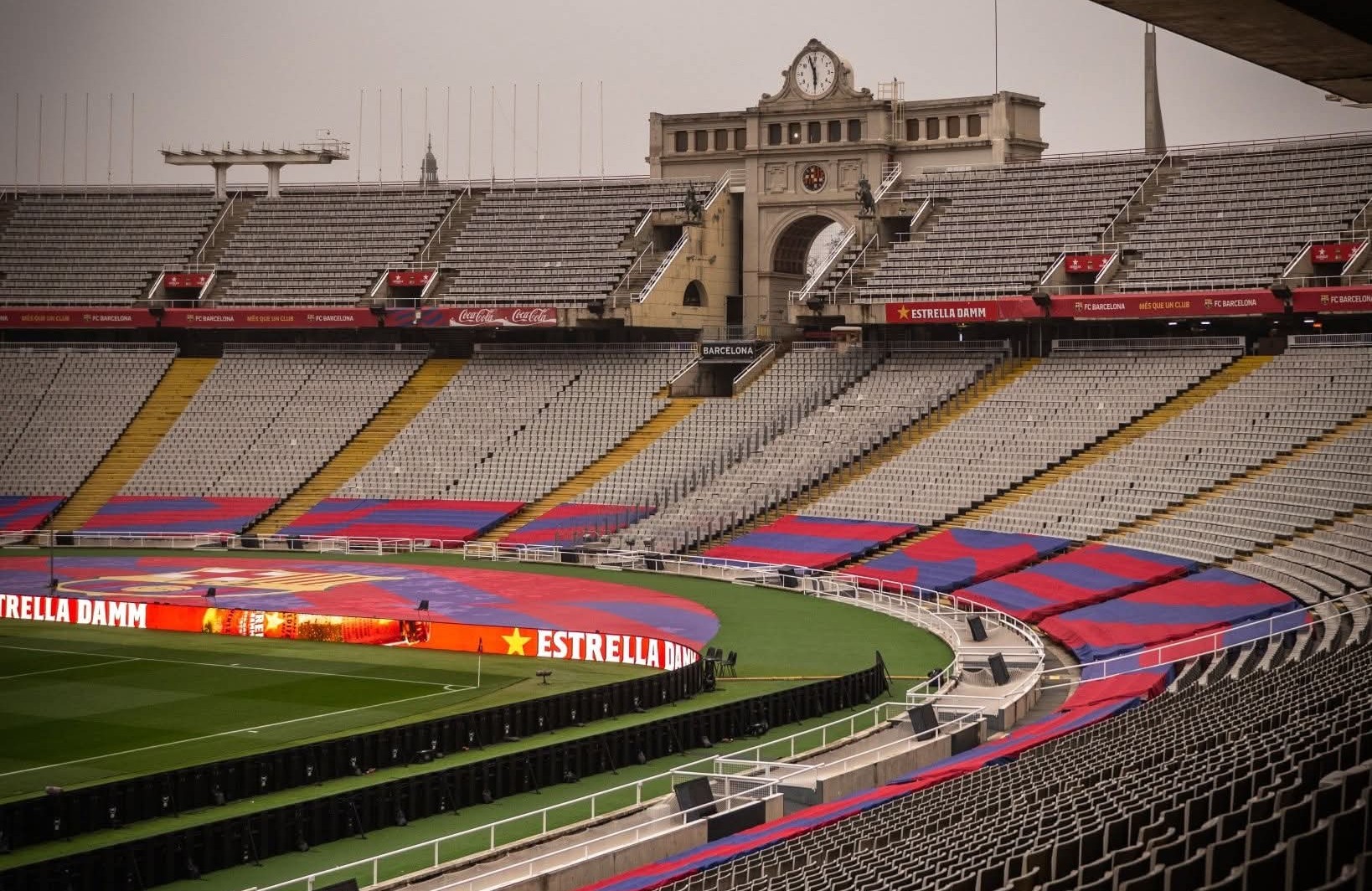 "Barselona" ev oyunlarını yenidən Montjuik stadionunda keçirə bilər